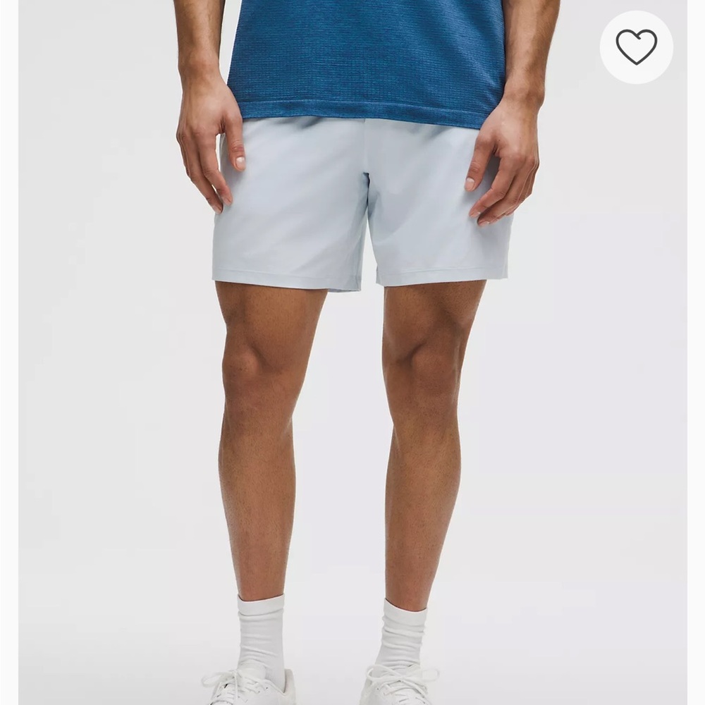 Lululemon Men's 7” Pace Breaker Shorts
Color- Starch Blue